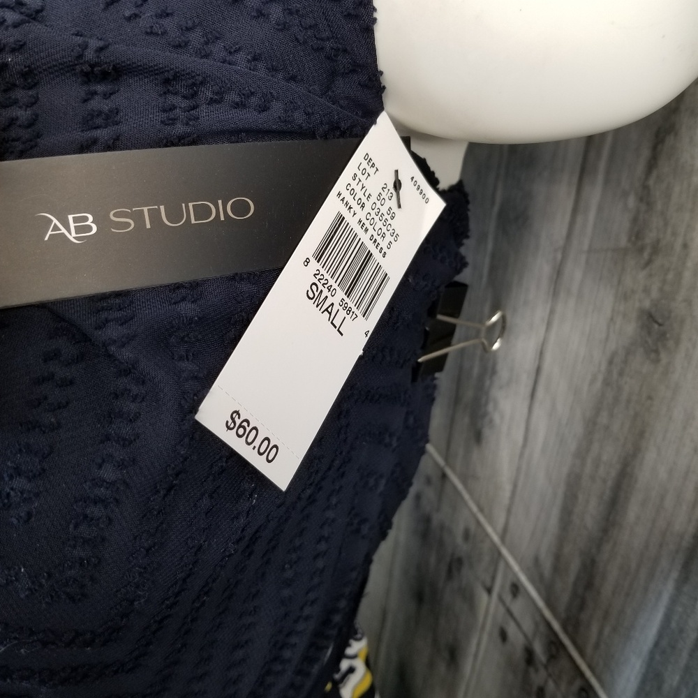 NWT AB Studio Dress.        F-3 - Picture 4 of 4
